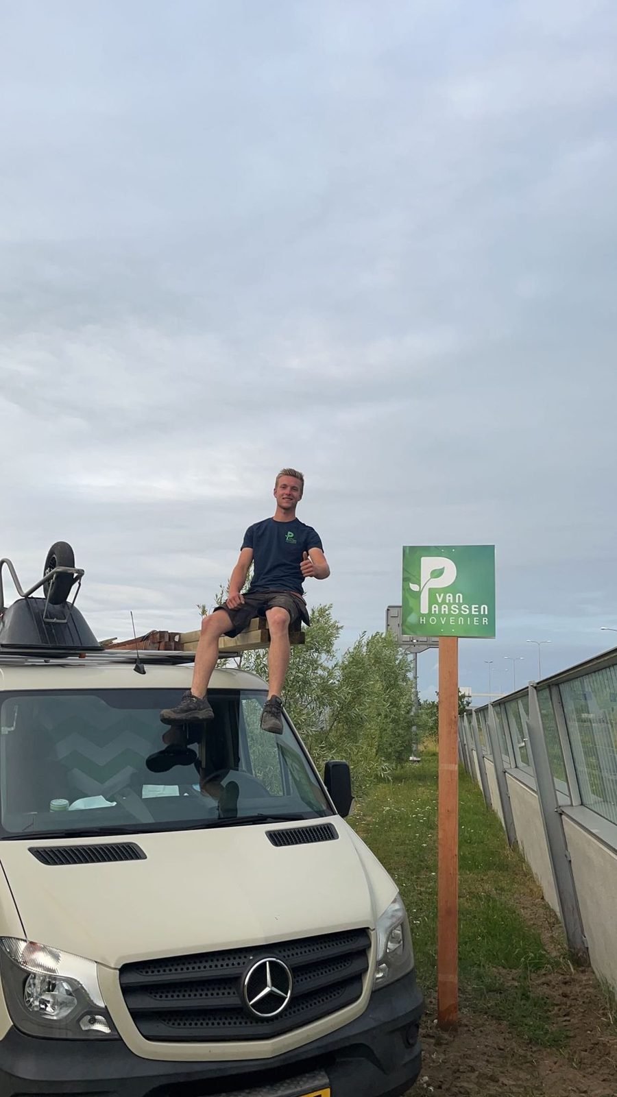 Van Paassen Hovenier bedrijfsbus