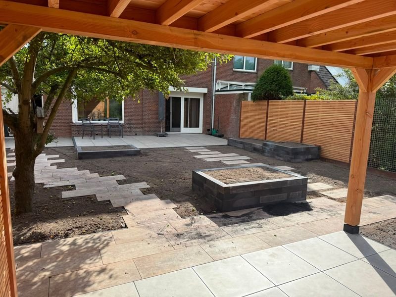 Complete achtertuin – Schiedam – tuinproject door Van Paassen Hovenier, foto 2