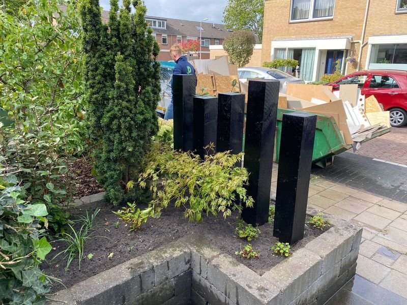 Nieuwe beplanting – Maasdijk – tuinproject door Van Paassen Hovenier, foto 2